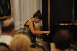 Violetta Koss podczas koncertu kończącego kurs (Klub Muz. i Literatury, 27.08.2009.)